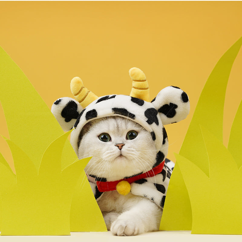 ZEZE® Cow Print Poncho for Cats & Small Dogs