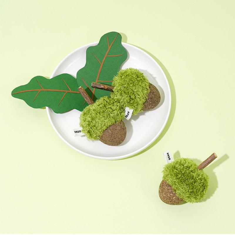 zeze® Acorn Catnip Toy - KIKOPALS